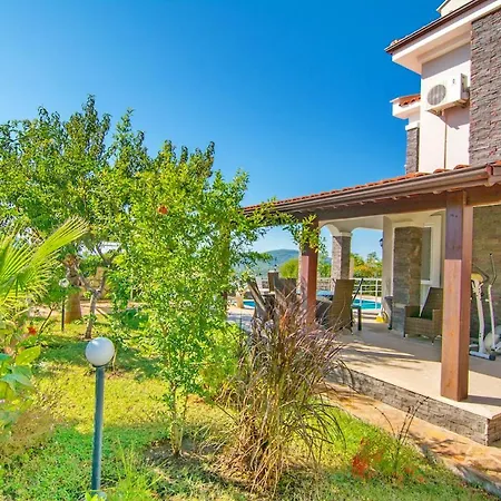 Arnna 1 Villa